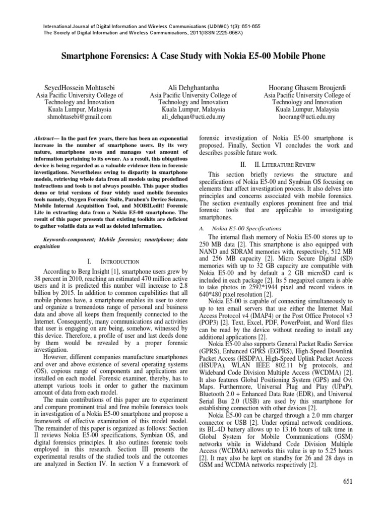 Forensic analyst picture