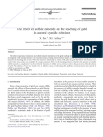 The effect of sulfide minerals on the leaching of gold in aerated cyanide solutions.pdf