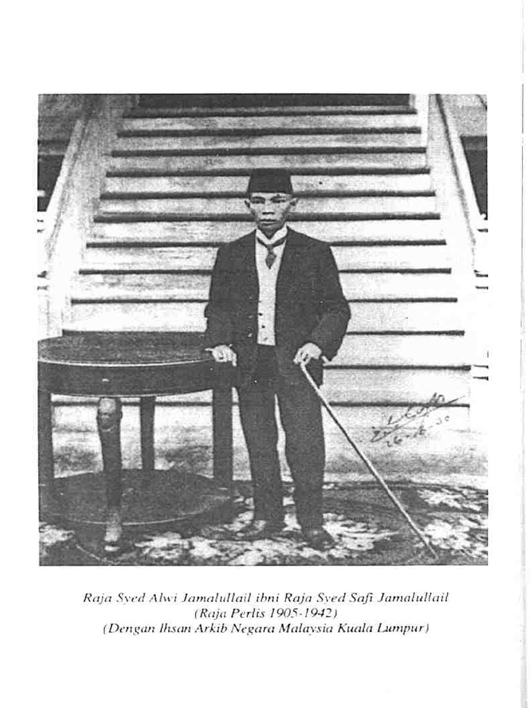 Buku Sejarah Kerajaan Perlis 1841-1957 - Julie Tang Su Chin - 4 | Pdf