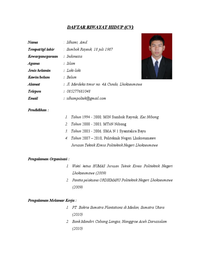 Daftar Riwayat Hidup (CV) : 1. Wakil Ketua HUMAS Jurusan Teknik Kimia | PDF