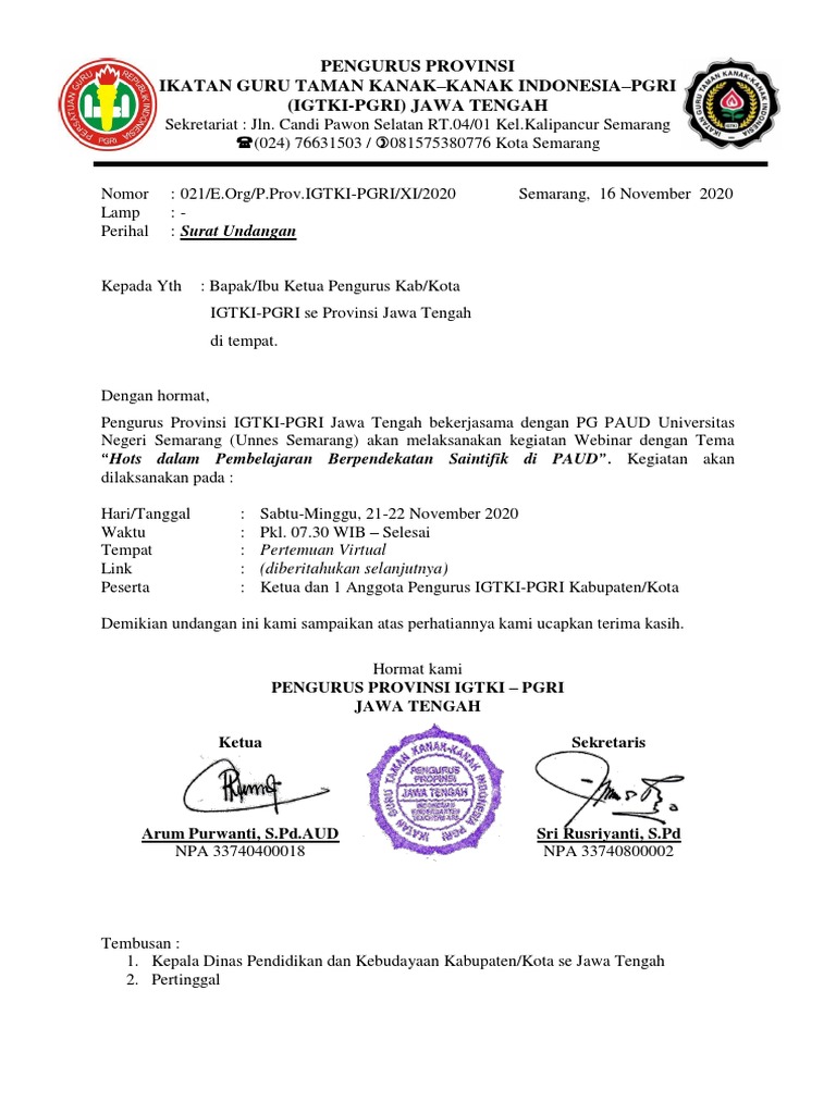 Sahnada miltillovchi chiroqlarning erotik fotosuratlari