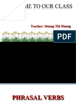 Teacher: Duong Thi Huong provides phrasal verbs lesson