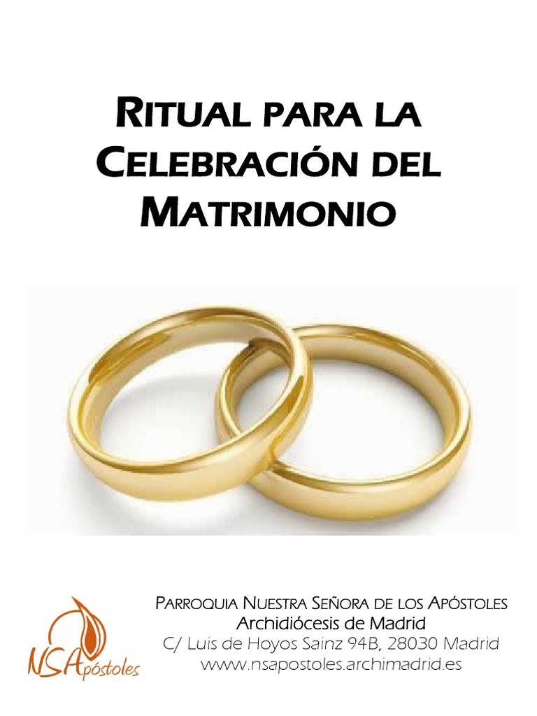 Anillos De Bodas Sobre Un Elegante Arreglo Floral Blanco Foto de archivo -  Imagen de amor, delicado: 393071306, image size:768x1024