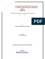 How Should I Send Salaams Upon the Messenger [sallallaahu 'alayhi wasallam] When Visiting His Grave...by Muhammed Salih Al-Munajjid