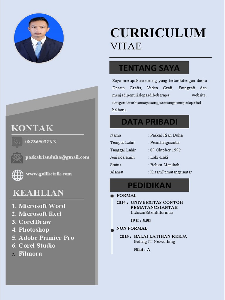 Desain & Fotografi Enthusiast CV | PDF
