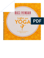 Light On Yoga: The Definitive Guide To Yoga Practice - B. K. S. Iyengar