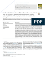 Benefits and Limitations To Straw - and Plastic-Film Mulch On Maize Yield and Water Use Efficiency A Meta-Analysis Across Hydrothermal Gradients