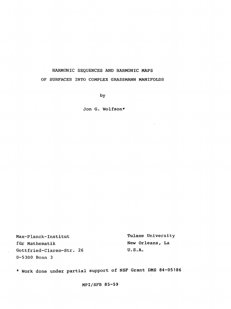 Harmonic Sequences and Harmonic Maps of Surfaces into Complex Grassmann