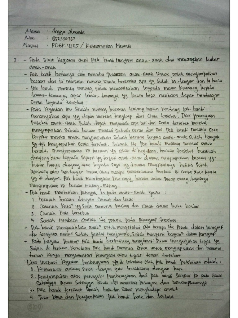 Peserta Kelas Penulisan Profesional sedang mengerjakan tugas menulis