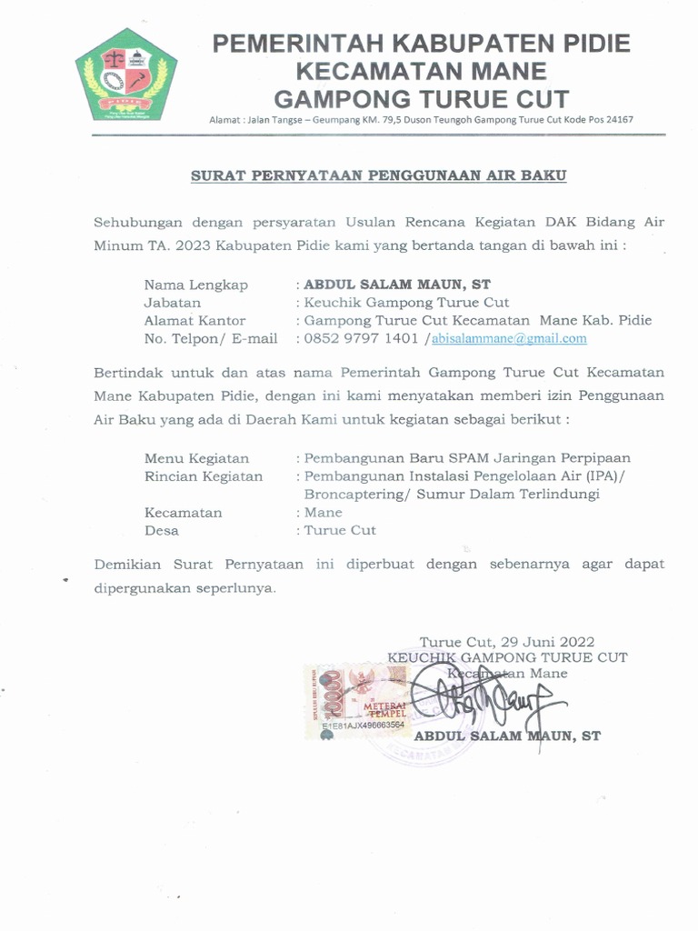 Yoqimli jojalar yubkalarda xoroz sorish