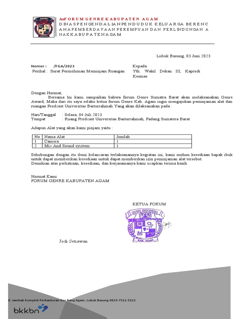 Qora yigitlar gozal qizlarni eshakda katta siklar bilan sikishadi