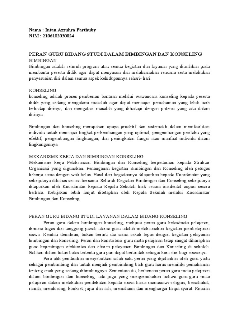 Instruktur Kelas Penulisan Profesional memberikan bimbingan kepada peserta