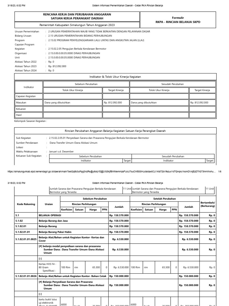 truk yang sedang menjalani uji berkala di stasiun uji kendaraan