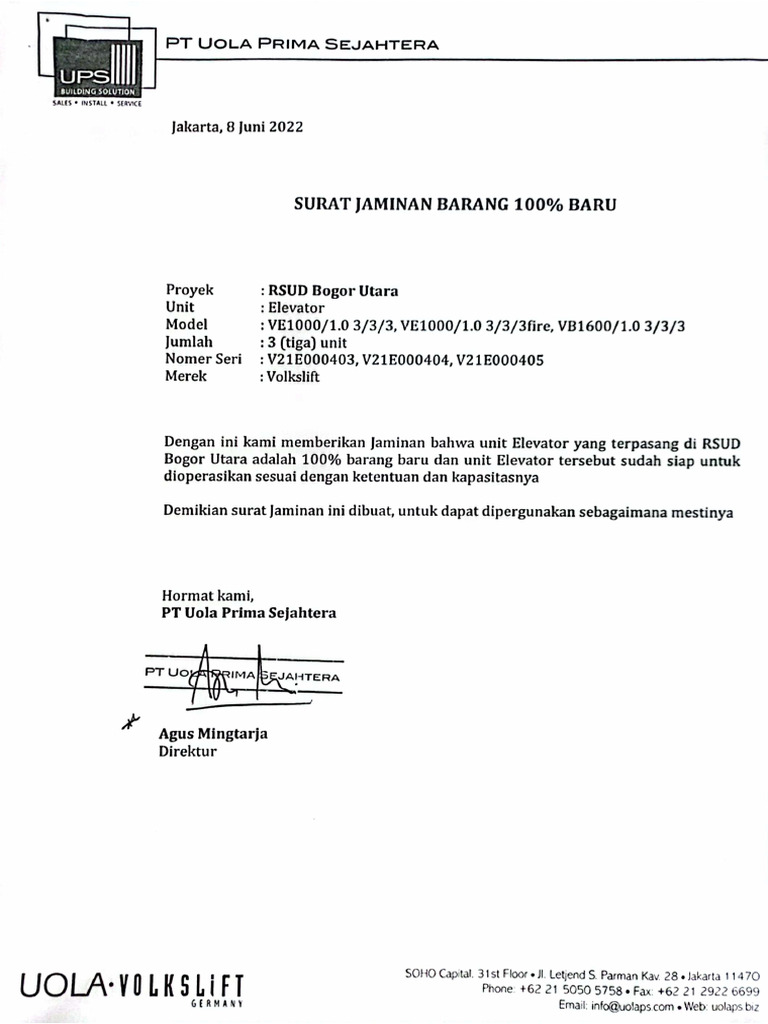 Ayollar fotosuratlarda anuslarini korsatadilar