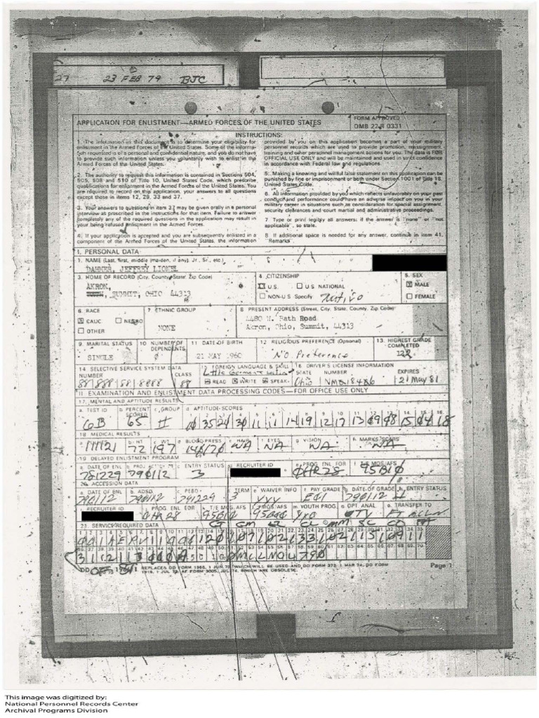 Xotin bir vaqtning ozida ikkita xorozni sinab kormoqchi