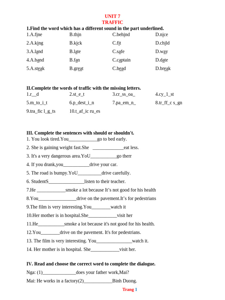 De KT Tieng Anh 7 Global Unit 7 | PDF | Traffic | Traffic Light