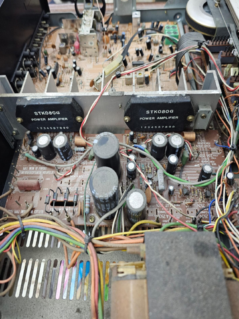 Marantz sr2000 Amplificadores | PDF