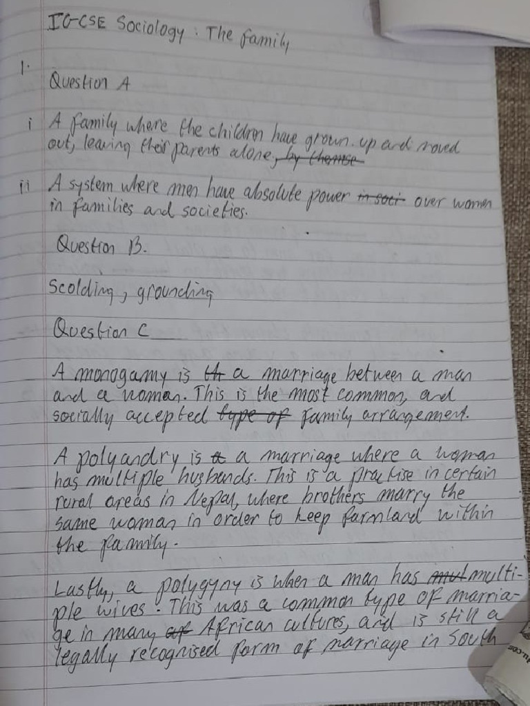 IGCSE Sociology - The Family Exam Qs | PDF