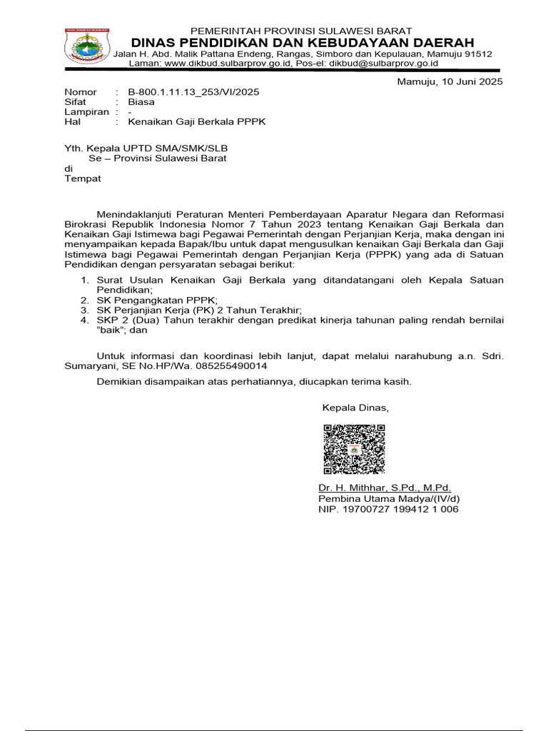 Yigit qizni orgazm bolgunga qadar erkalaydi.