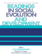 Readings in Social Evolution and Development: The Commonwealth and International Library: Readings in Sociology