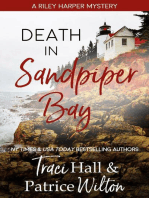 Death in Sandpiper Bay: A Riley Harper Mystery, #1