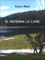 Il referma le livre