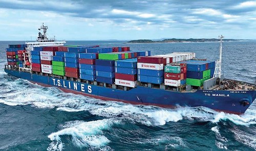Shreyas Shipping Grows Boxboat Fleet - Ships Monthly | Everand