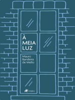 À Meia Luz