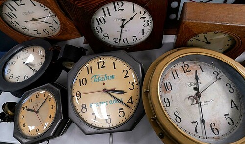 When Do The Clocks Go Back In October 2024? - The Independent | Everand